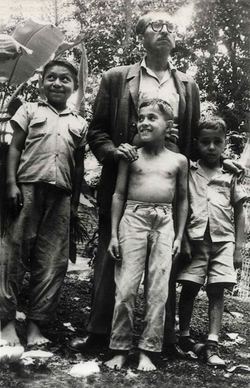 Oswaldo_Escobar_Velado-1958